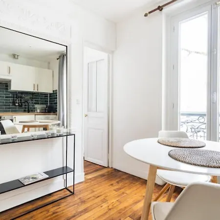 Cocoon In The Heart Of Batignolles | By Airnest Apartment Paris Exterior photo